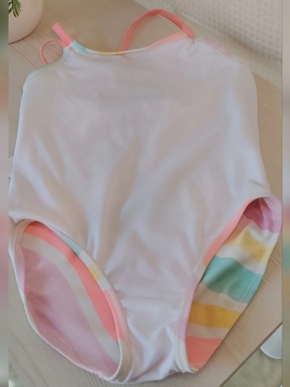 Carter's kid Girls Swimsuit Size 6/6X